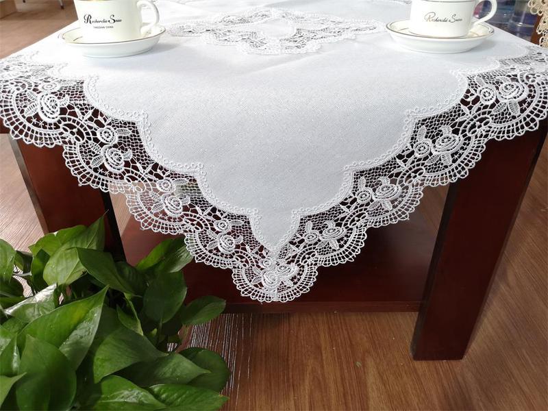 Lace Table Cloth with Shiny Polyester Fabric from China