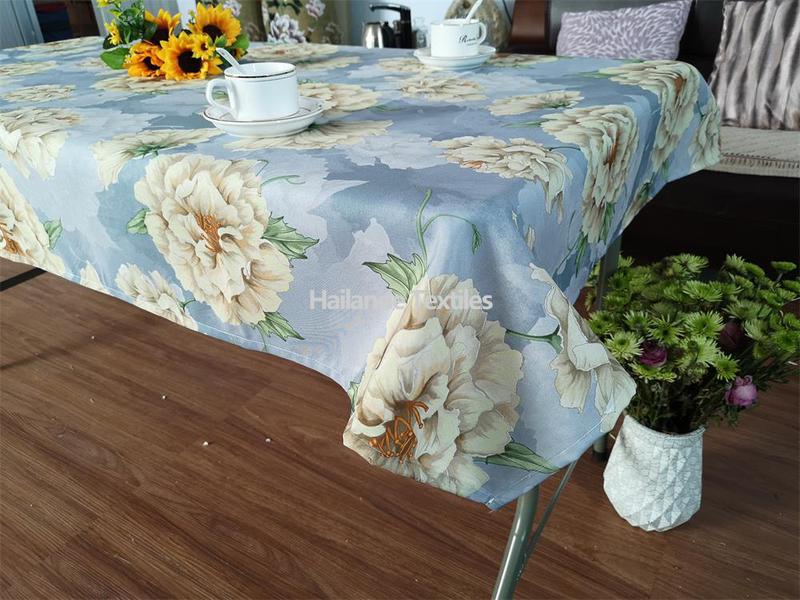Waterproof Printed Tablecloth from factory in China