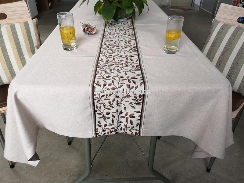 Elegant Splice Table Cloth