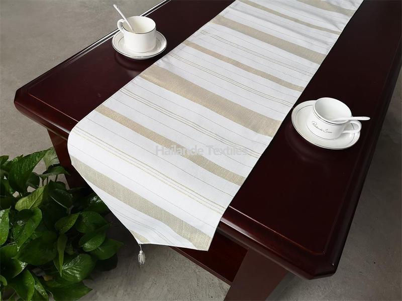 Table runner & placemat for Christmas