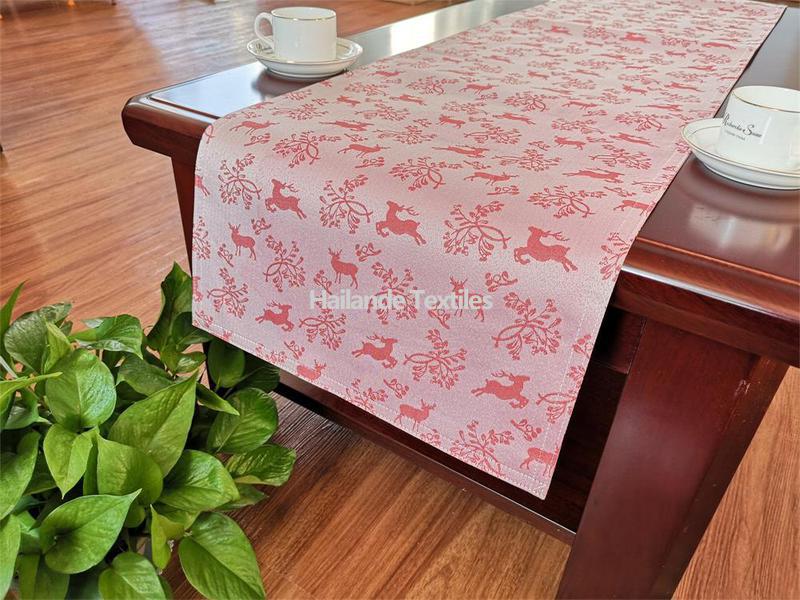 Jacquard Christmas table runners
